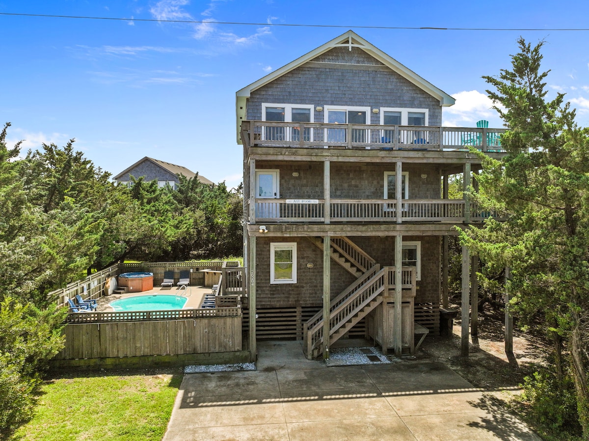 Outer Banks Salvo Family Retreat: Private Pool |