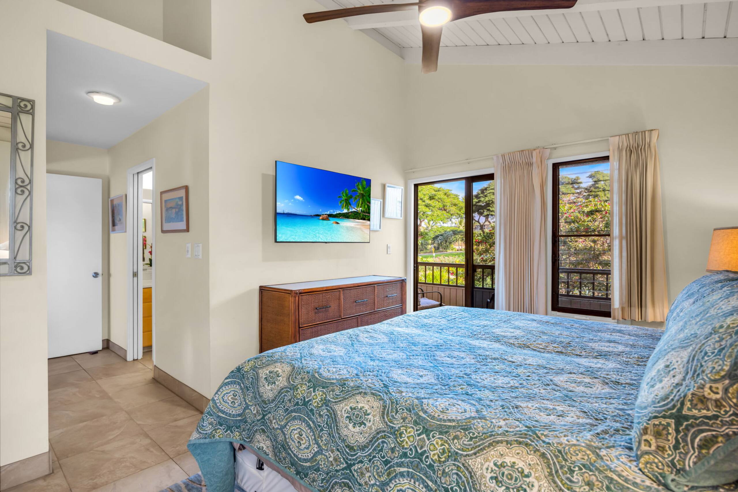 Condo in Kihei · ★5.0 · 2 bedrooms · 3 beds · 2 private baths - Image 35