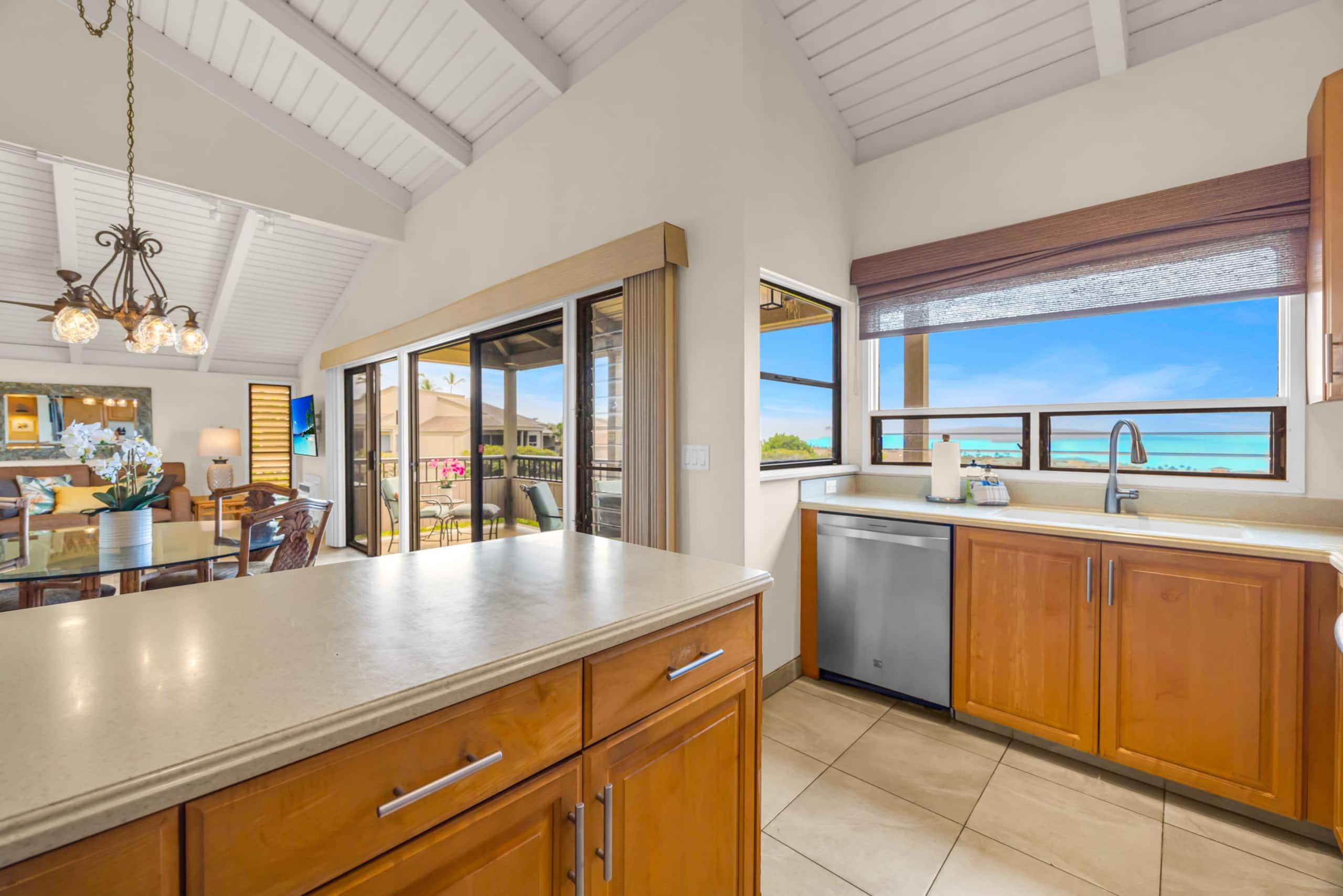 Condo in Kihei · ★5.0 · 2 bedrooms · 3 beds · 2 private baths - Image 11