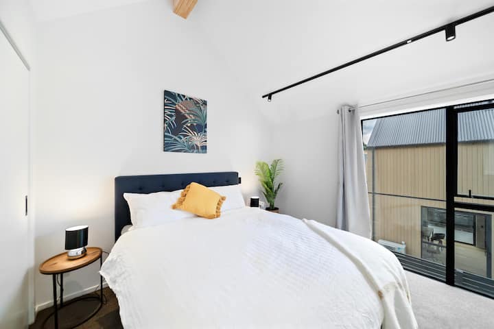 ห้องนอนใหญ่