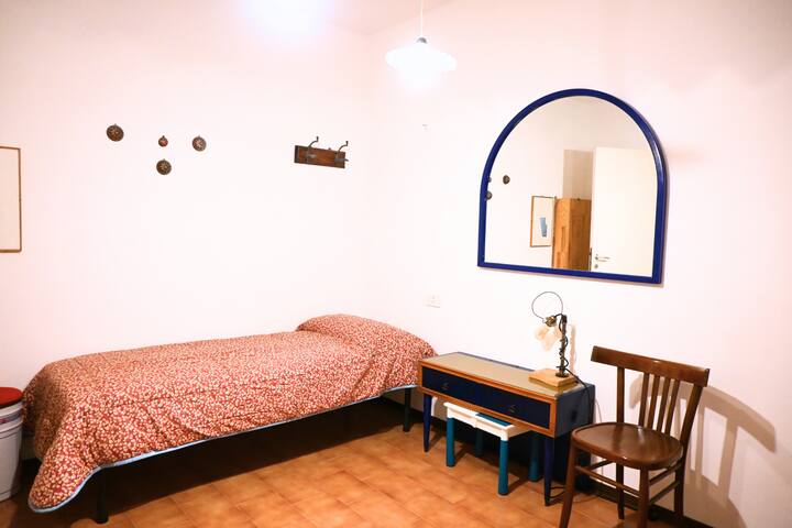 Dhomë gjumi 2
