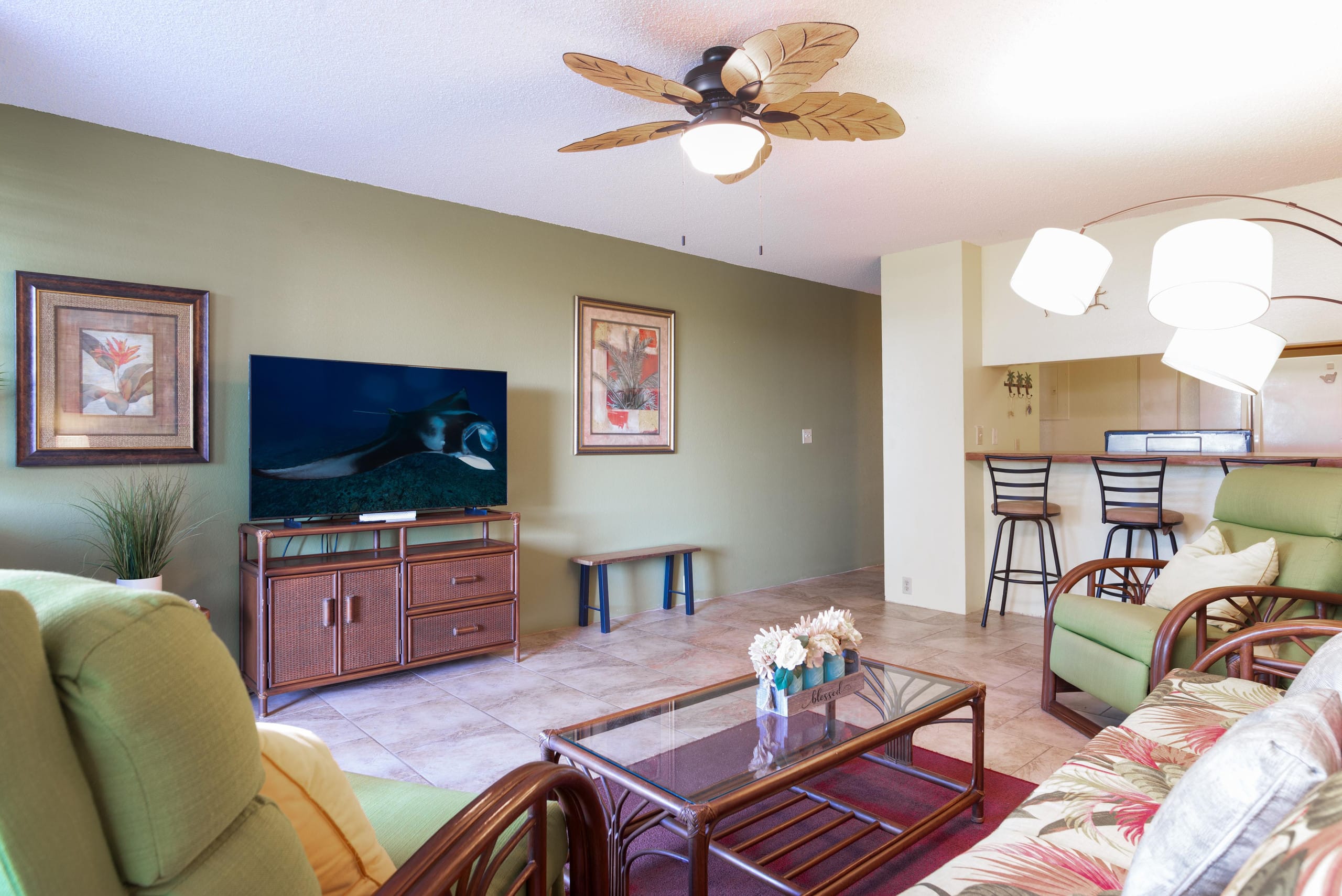 Condo in Kailua-Kona · ★5.0 · 1 bedroom · 2 beds · 1 private bath - Image 21