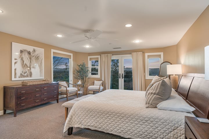 Четврта спална соба, главна спална соба, втор кат, главно живеалиште.