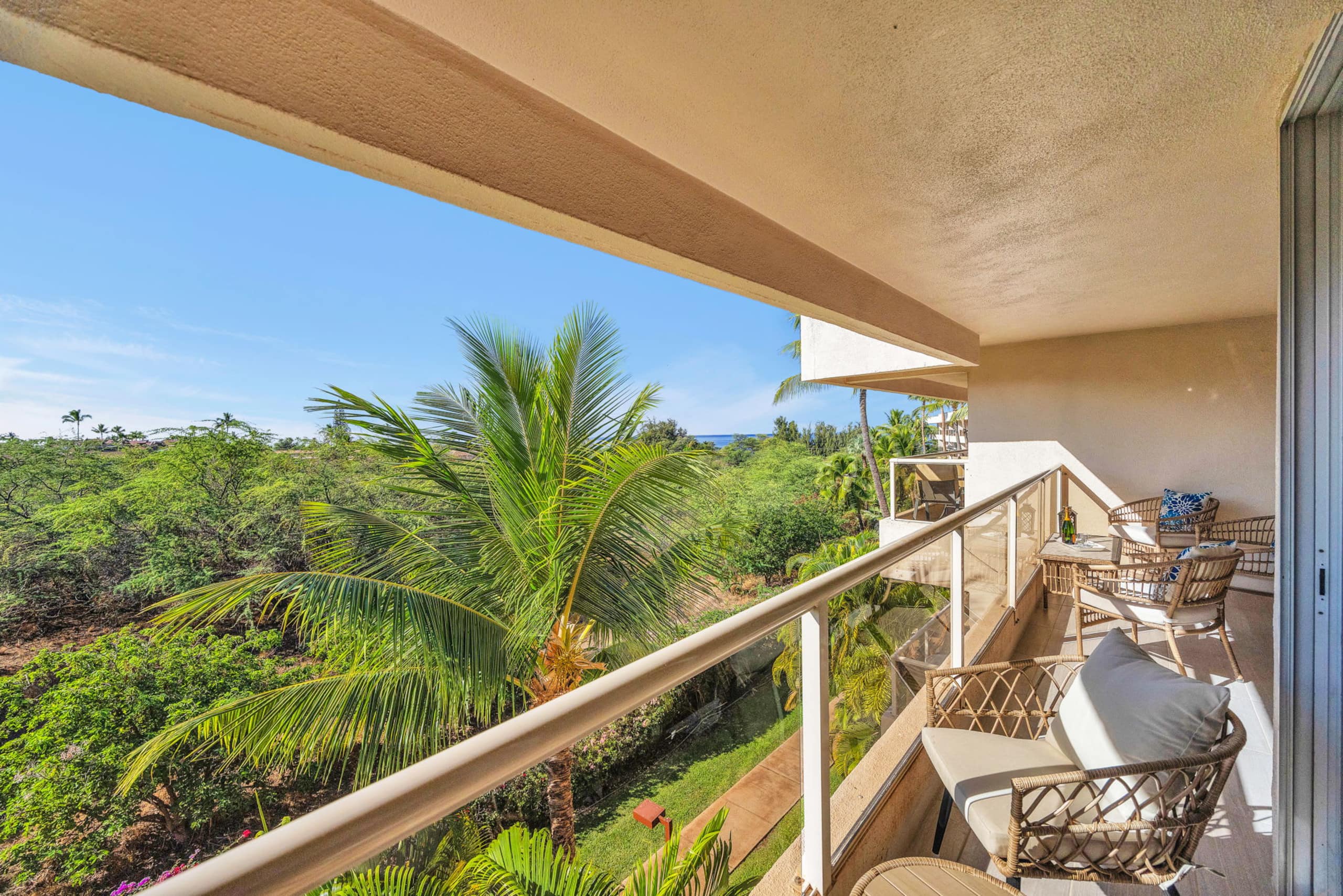 Condo in Kihei · ★5.0 · 1 bedroom · 2 beds · 1 bath - Image 43