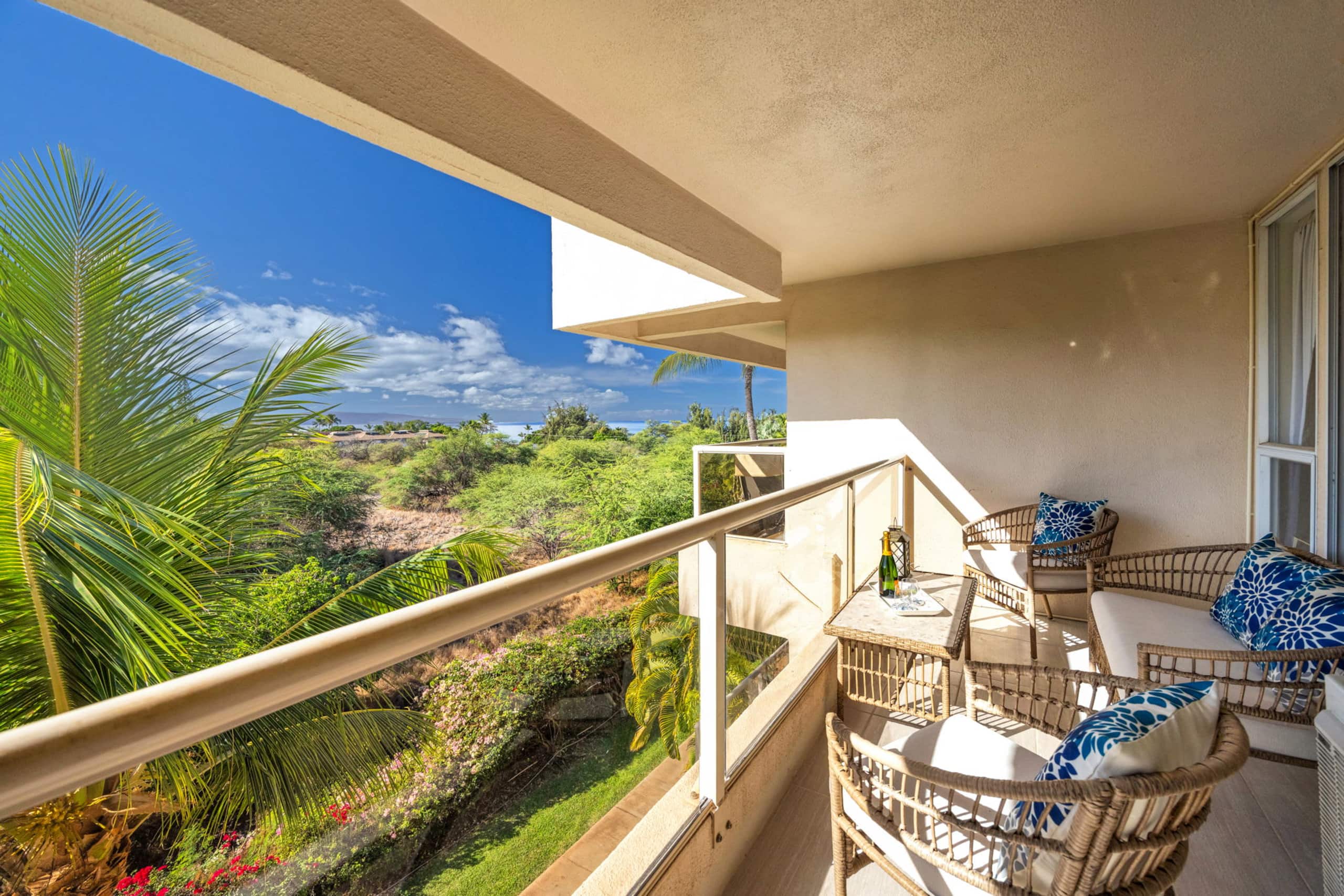 Condo in Kihei · ★5.0 · 2 bedrooms · 3 beds · 2 private baths - Image 42
