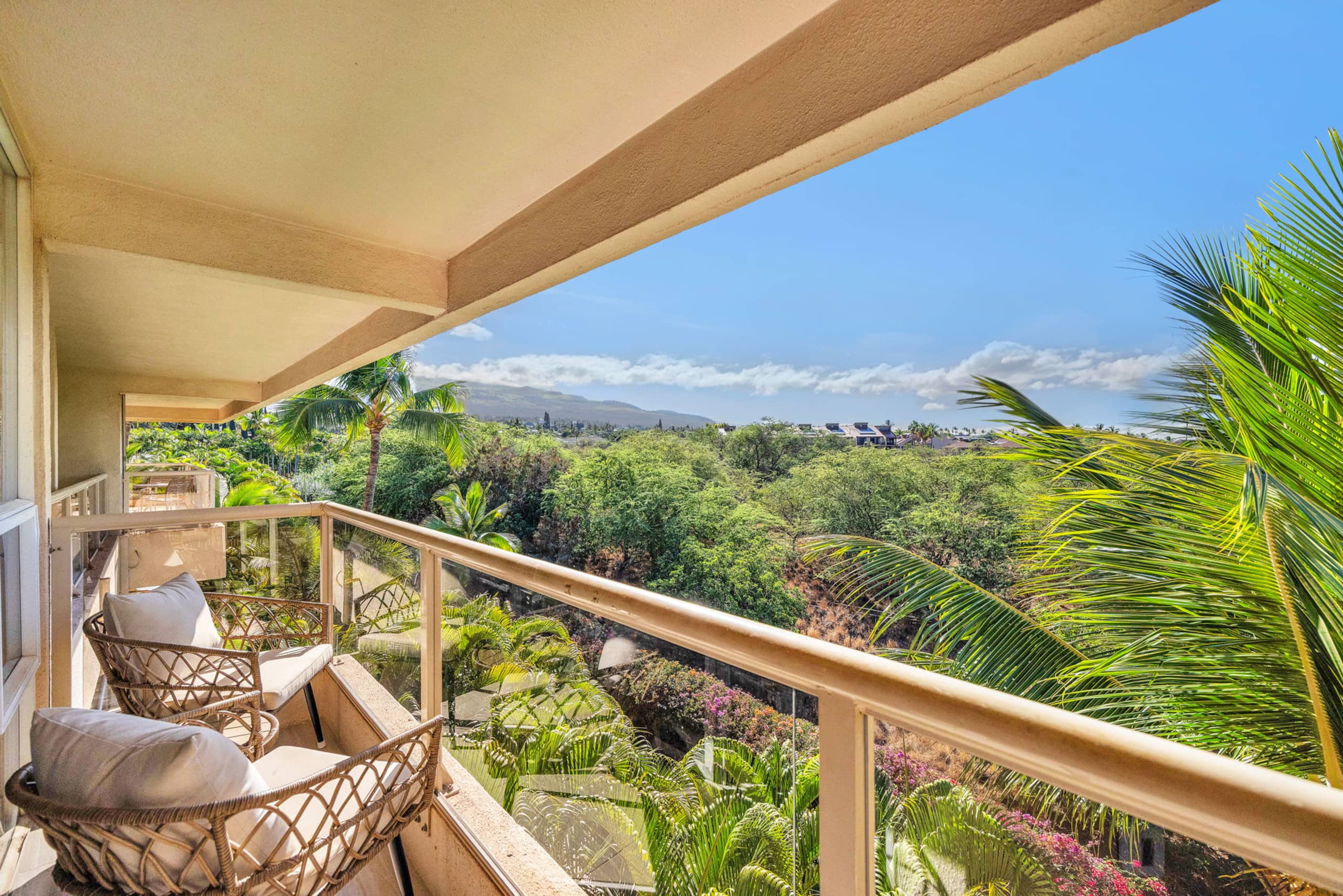 Condo in Kihei · ★5.0 · 2 bedrooms · 3 beds · 2 private baths - Image 44