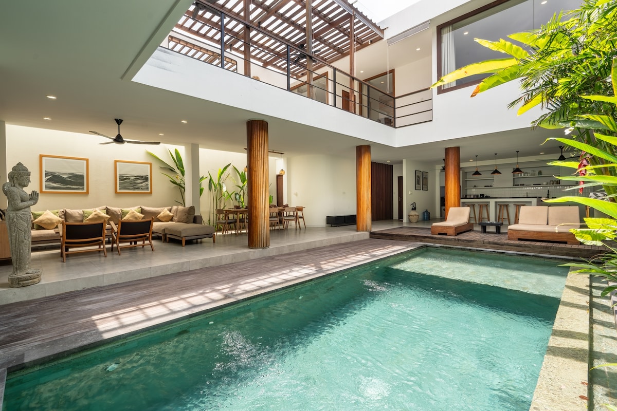 Designer 4BR Villa | Near Berawa Beach & Pool - Villas for Rent in ...
