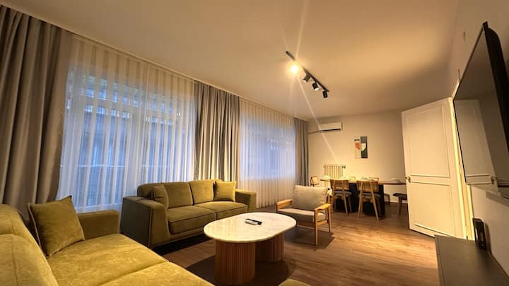 4 Br Flat With 4 Ac, 2ba Near Cevahir Mall - Maslak