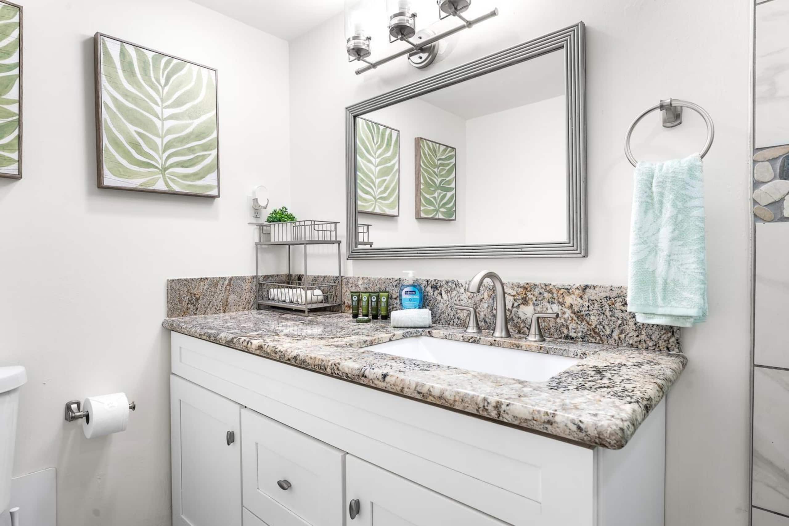 Condo in Kailua-Kona · ★5.0 · 1 bedroom · 2 beds · 1 private bath - Image 16
