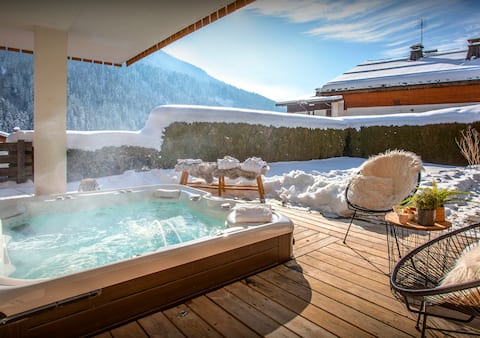 Unique alpine stay for 13 with spa