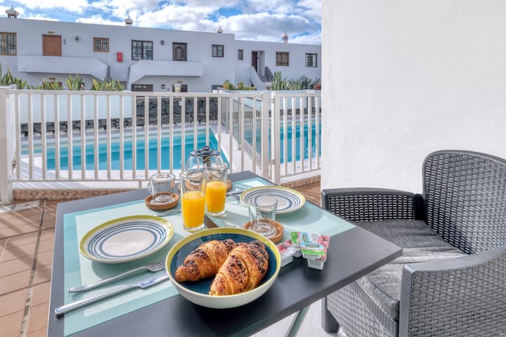 Carpe Diem Apartment  Pool View  Lvh - Puerto del Carmen