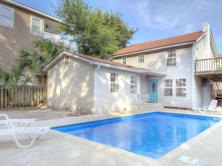 Beach Glimpses, Heated Pool, Sleeps 10