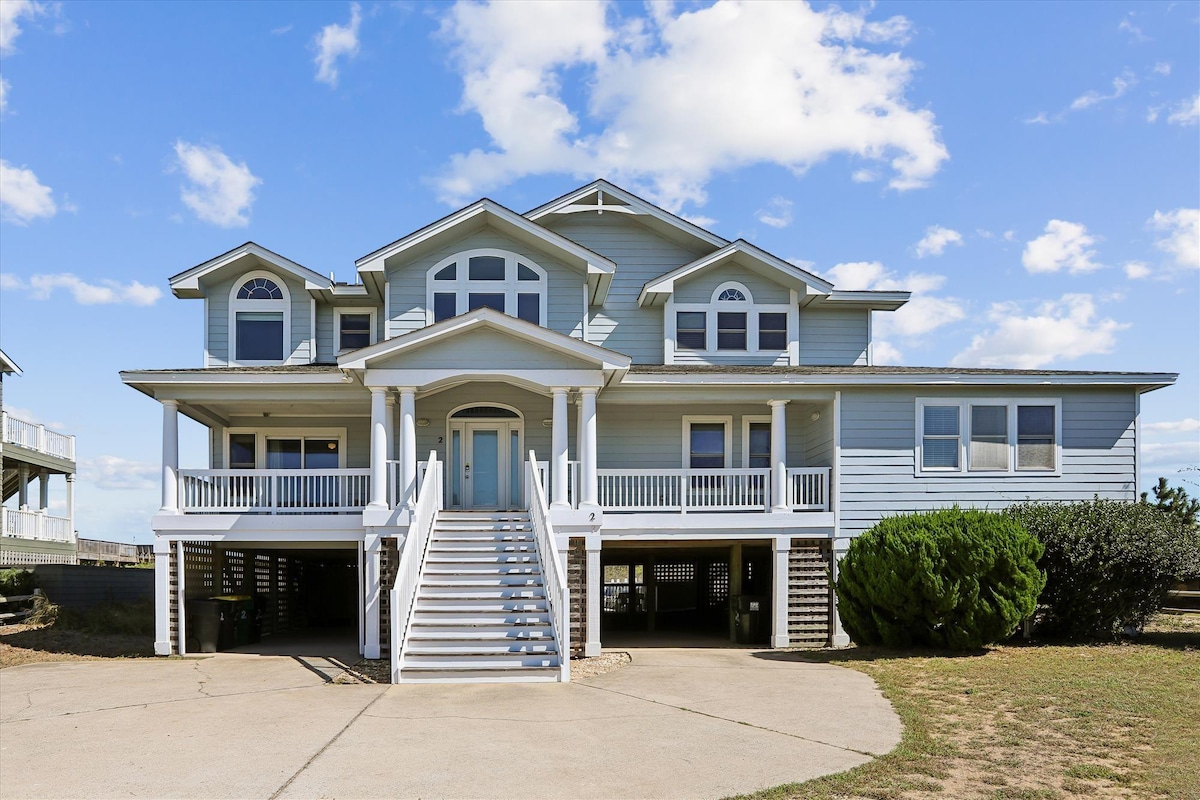 SS2-Oceanfront w/7 masters, private pool & hot tub