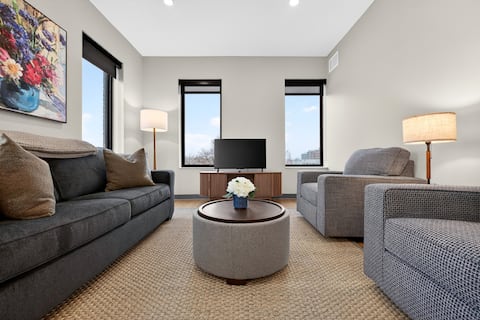Popular Airbnb listing: Across from Clinic | 2 Bed/2 Bath | Free Garage in Fairfax
