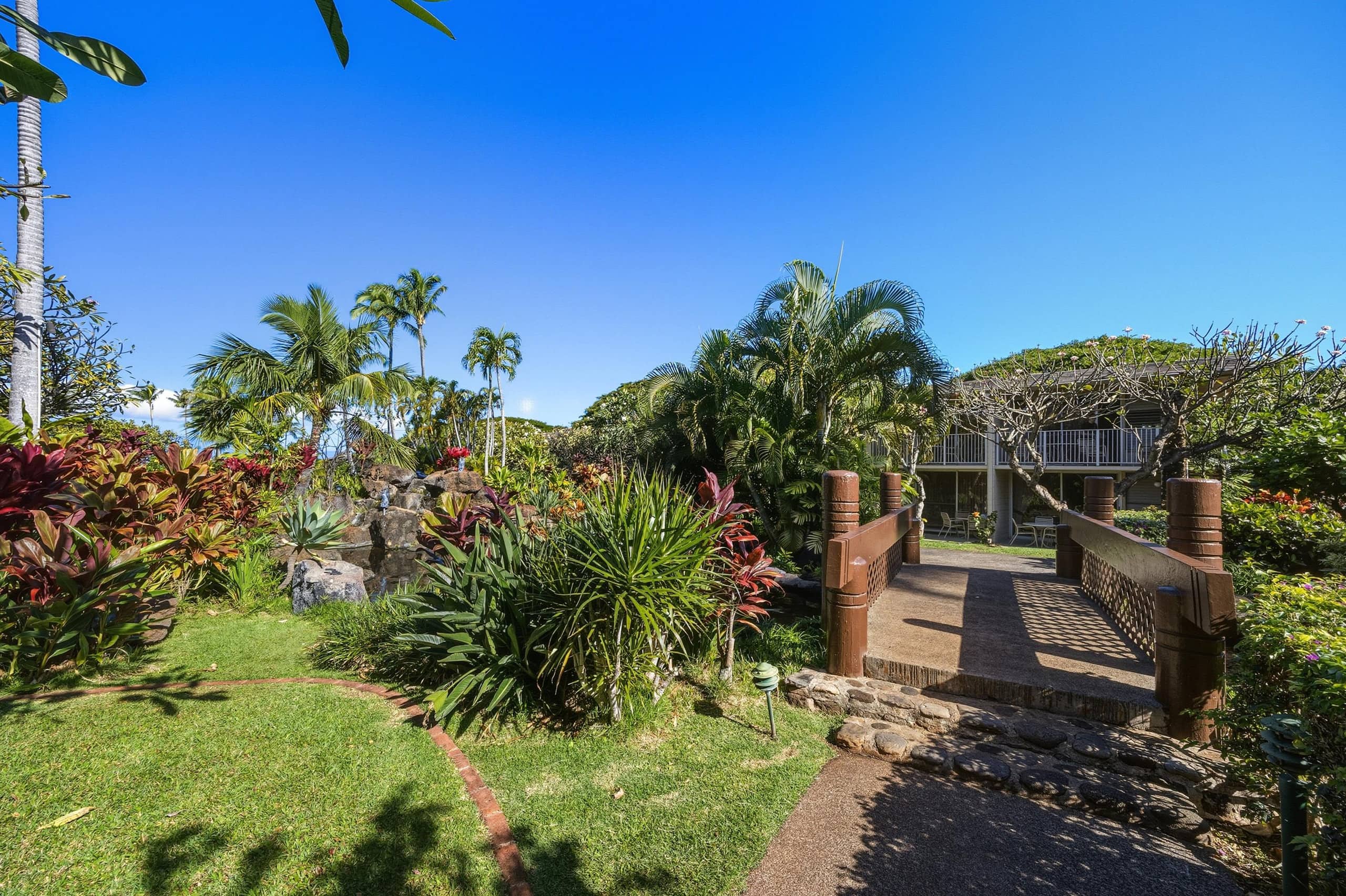 Condo in Lahaina · ★5.0 · 1 bedroom · 2 beds · 1 bath - Image 38