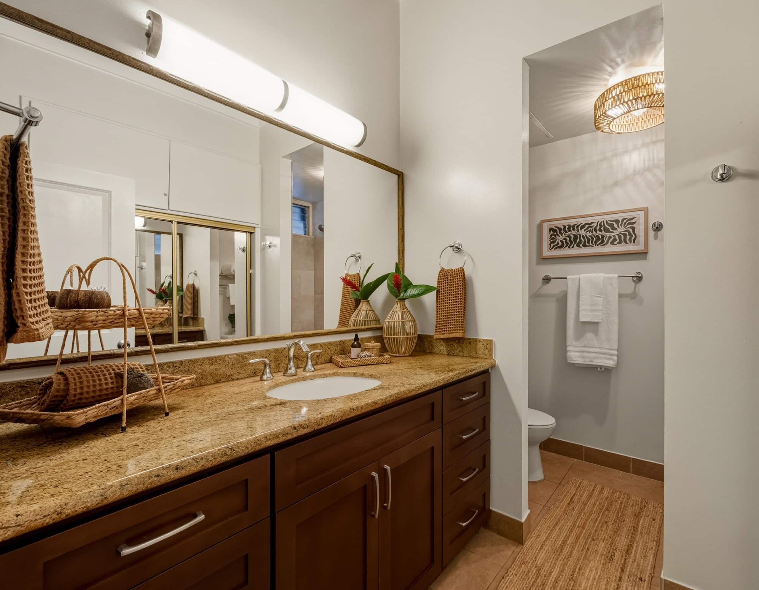 Condo in Lahaina · ★5.0 · 1 bedroom · 2 beds · 1 bath - Image 20