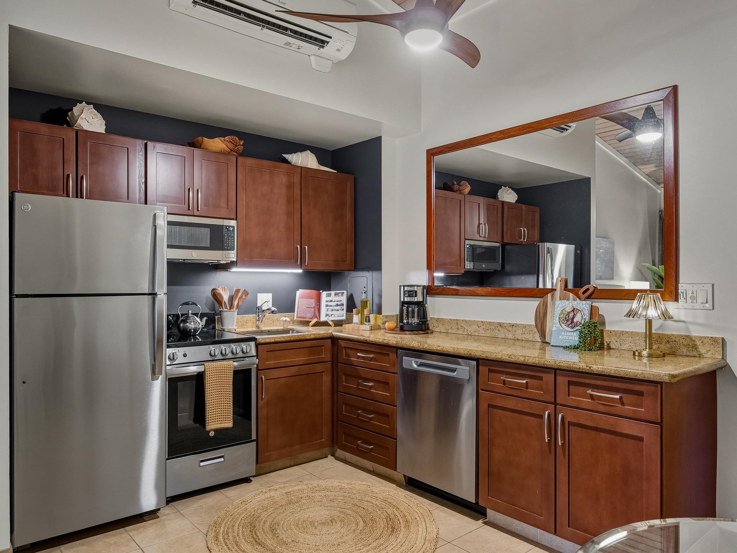 Condo in Lahaina · ★5.0 · 1 bedroom · 2 beds · 1 bath - Image 3