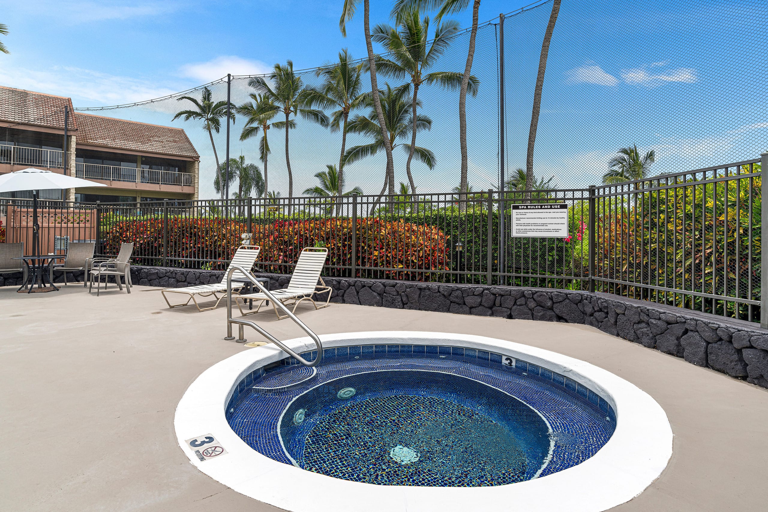 Condo in Kailua-Kona · ★4.8 · 2 bedrooms · 3 beds · 2 private baths - Image 38