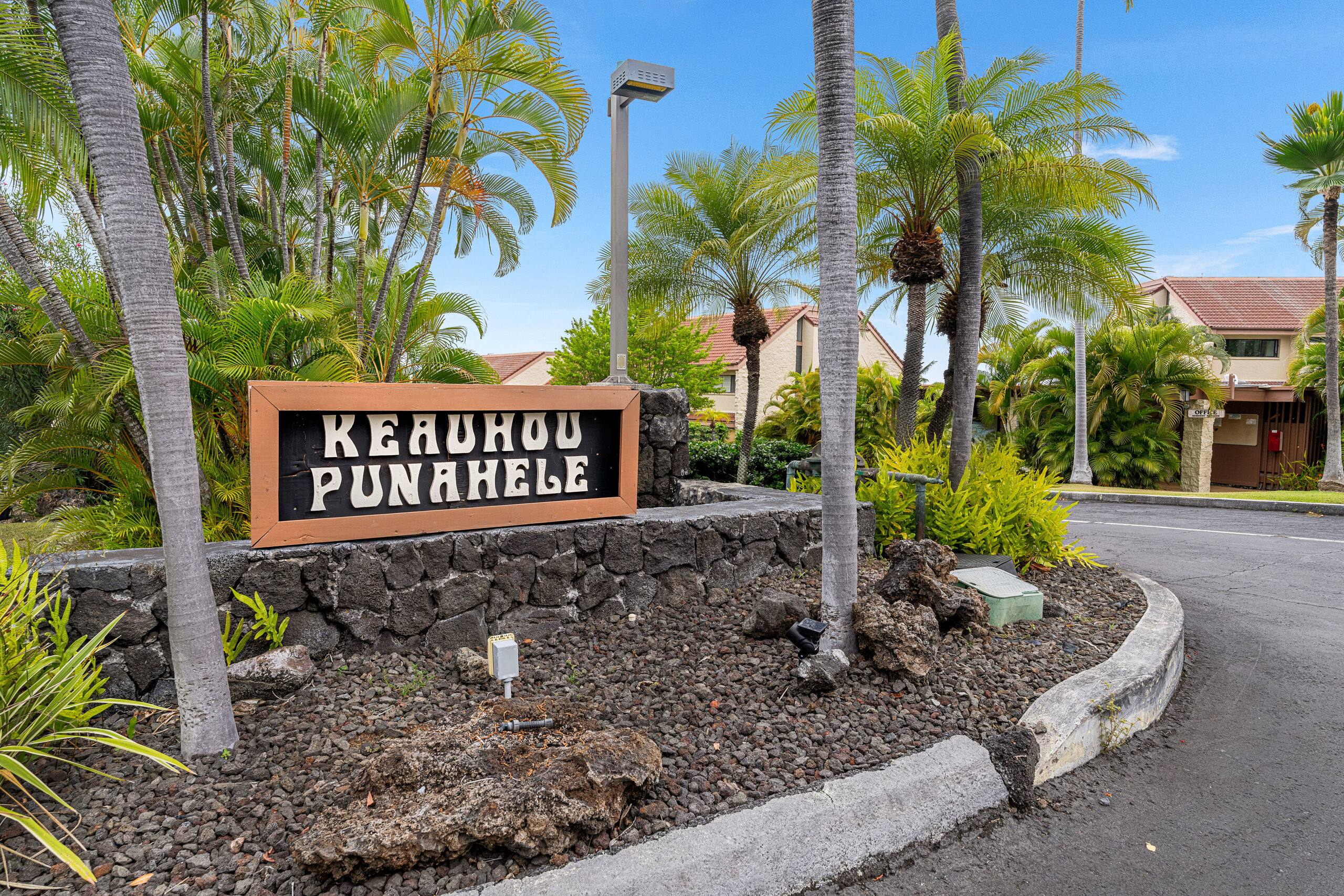 Condo in Kailua-Kona · ★4.8 · 2 bedrooms · 3 beds · 2 private baths - Image 34