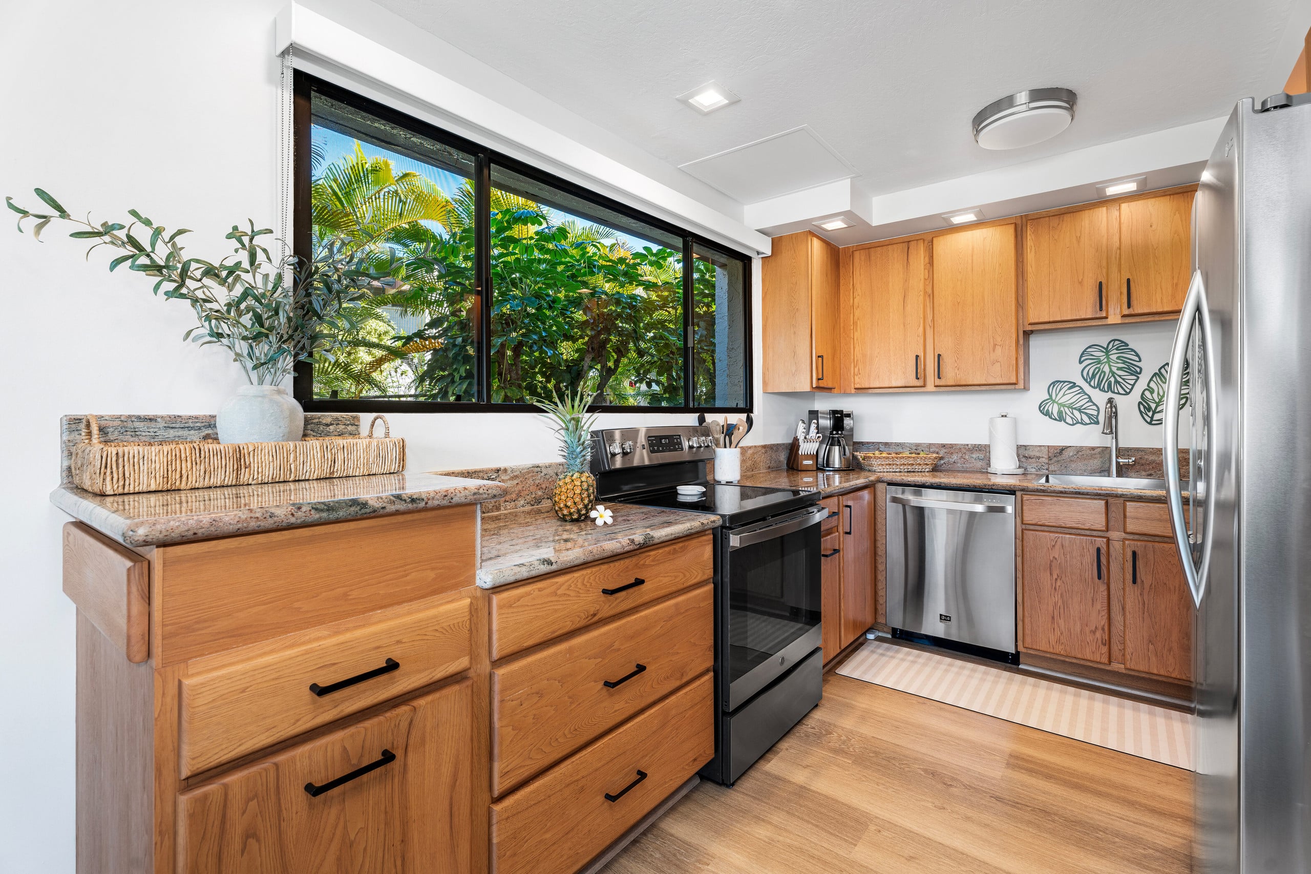 Condo in Kailua-Kona · ★4.8 · 2 bedrooms · 3 beds · 2 private baths - Image 16