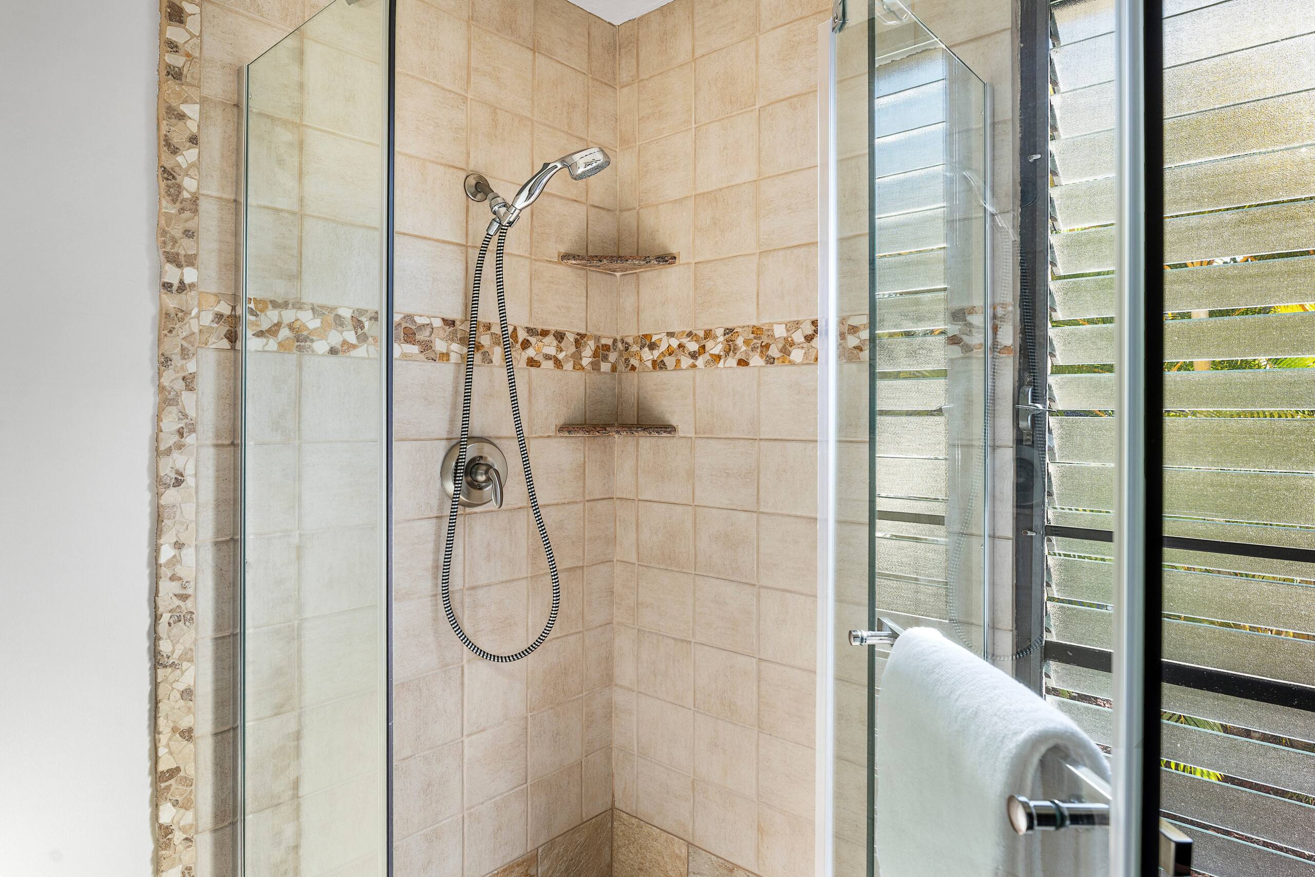 Condo in Kailua-Kona · ★4.8 · 2 bedrooms · 3 beds · 2 private baths - Image 30