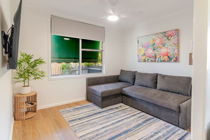 Botanic Base • Pets Welcome • Wagga Wagga - Wagga Wagga