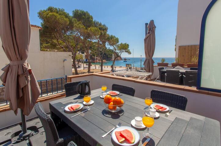 gala 2-apartment with sea views-tamariu-costa brav gallery image 2
