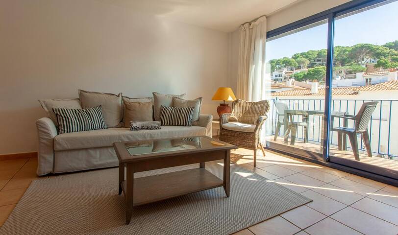 gala 3-apartment with sea views-tamariu-costa brav gallery image 4