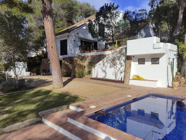 la casona – villa with private pool in the center gallery image 3