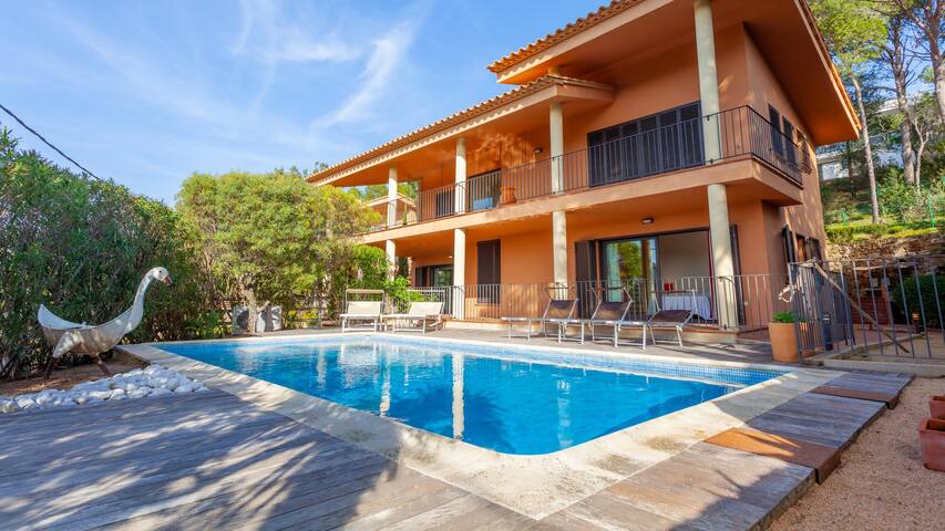 los pinos -house with swimming pool-tamariu-costa