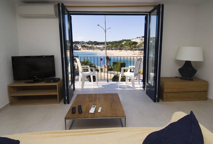 nautic- seafront apartment in llafranc-costa brava gallery image 2