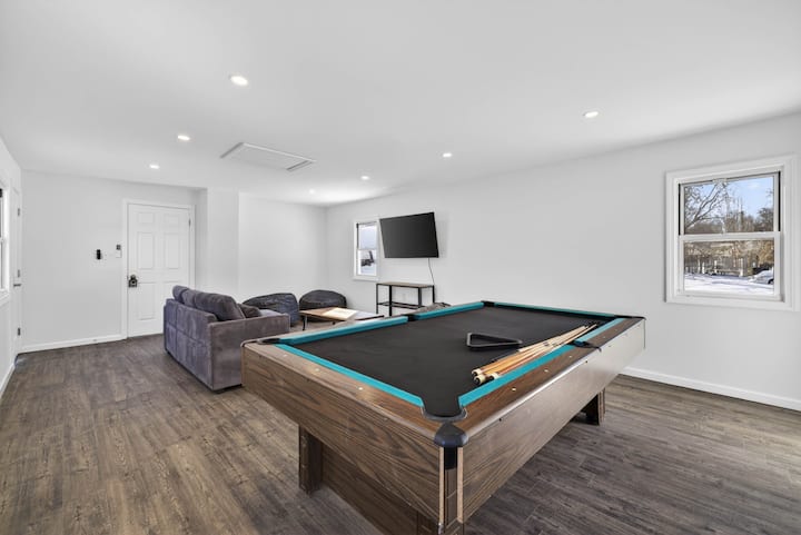 The Westbrook Anchor – 1st Floor 2br W/ Ev Charger - Old Saybrook, CT