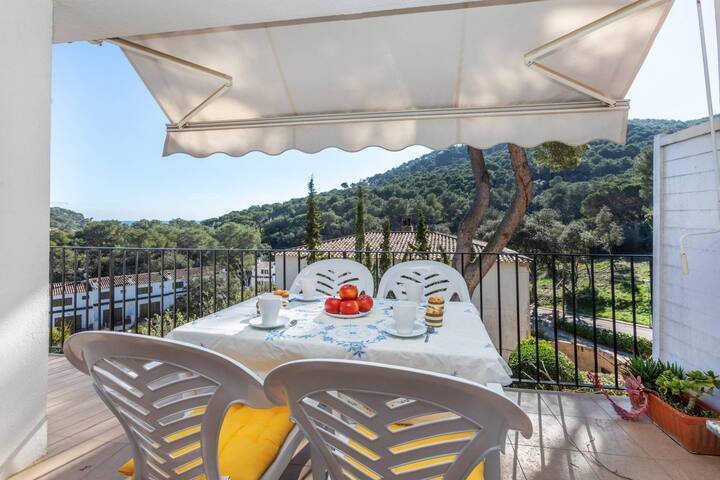 puig grui 1 – apartment in tamariu-costa brava gallery image 2