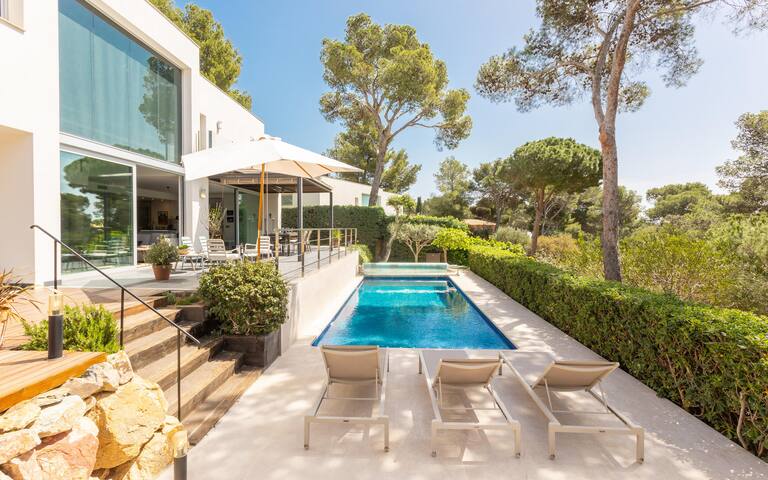 terra alta – modern house with swimming pool – tam gallery image 2