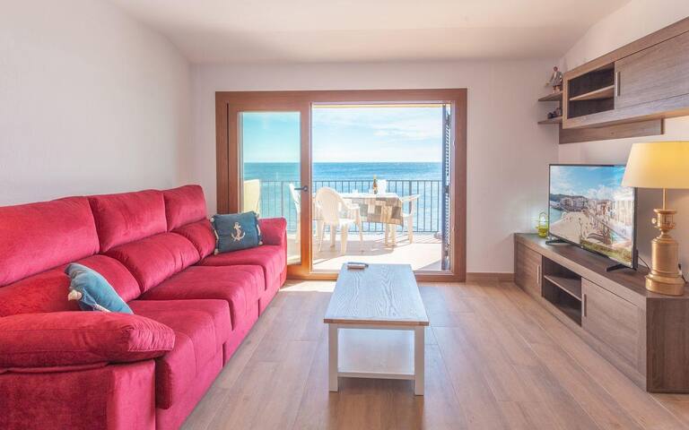 voramar b . pª canadell-seafront apartment-calella gallery image 3