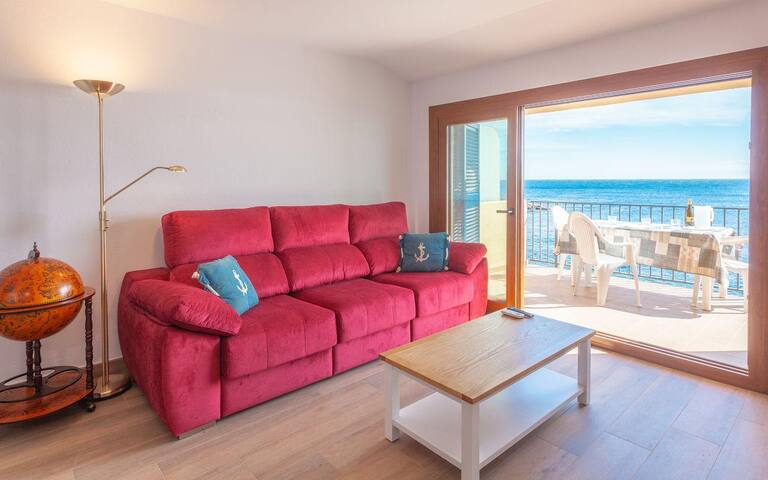 voramar b . pª canadell-seafront apartment-calella