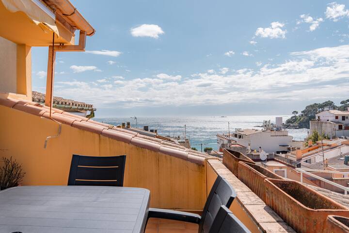 tres pins 2 – apartment in the center of llafranc- gallery image 3