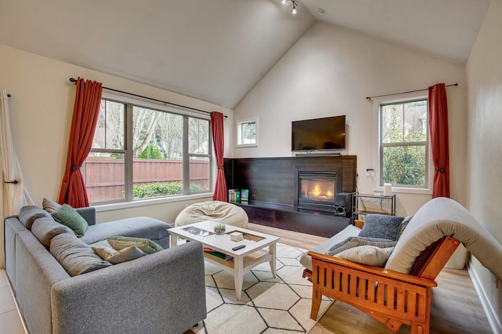 Walk To Autzen Stadium, 3 Mi To Uo! Home W/ Patio - Eugene, OR