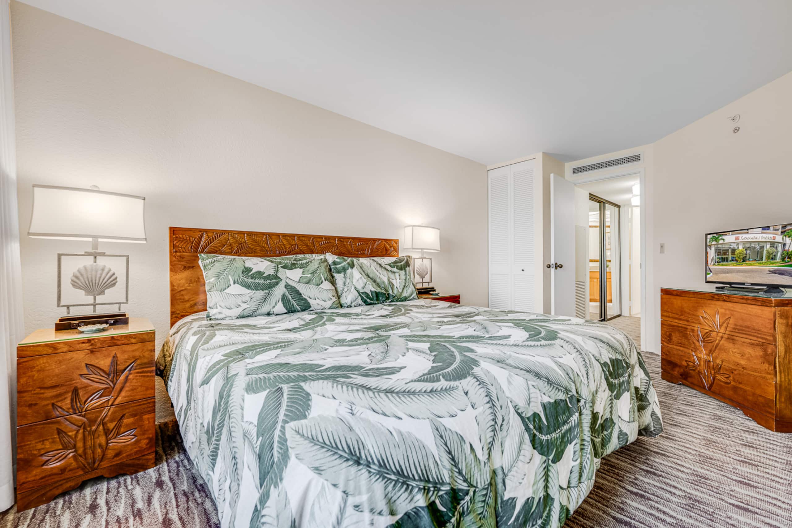 Condo in Lahaina · ★4.92 · 1 bedroom · 3 beds · 1 bath - Image 12