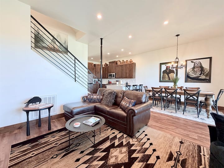 Luxury 4br Ski Condo | Private Hot Tub | Mountain - Angel Fire, NM