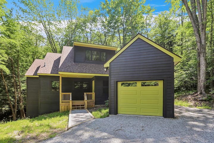 Modern New Build, Hot Tub, And Gas Fireplace! - Davis, WV