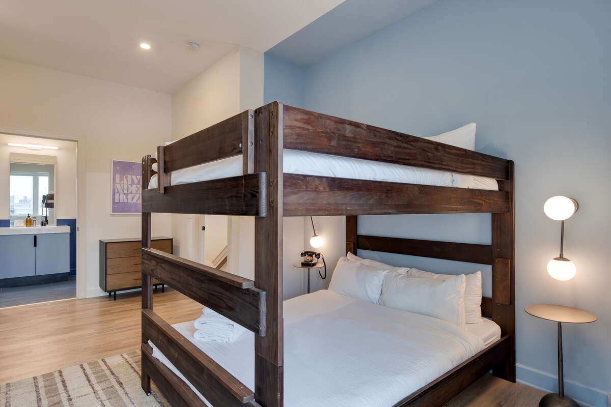 ห้องนอนที่ 4 มีเตียงควีนไซส์สองชั้น 