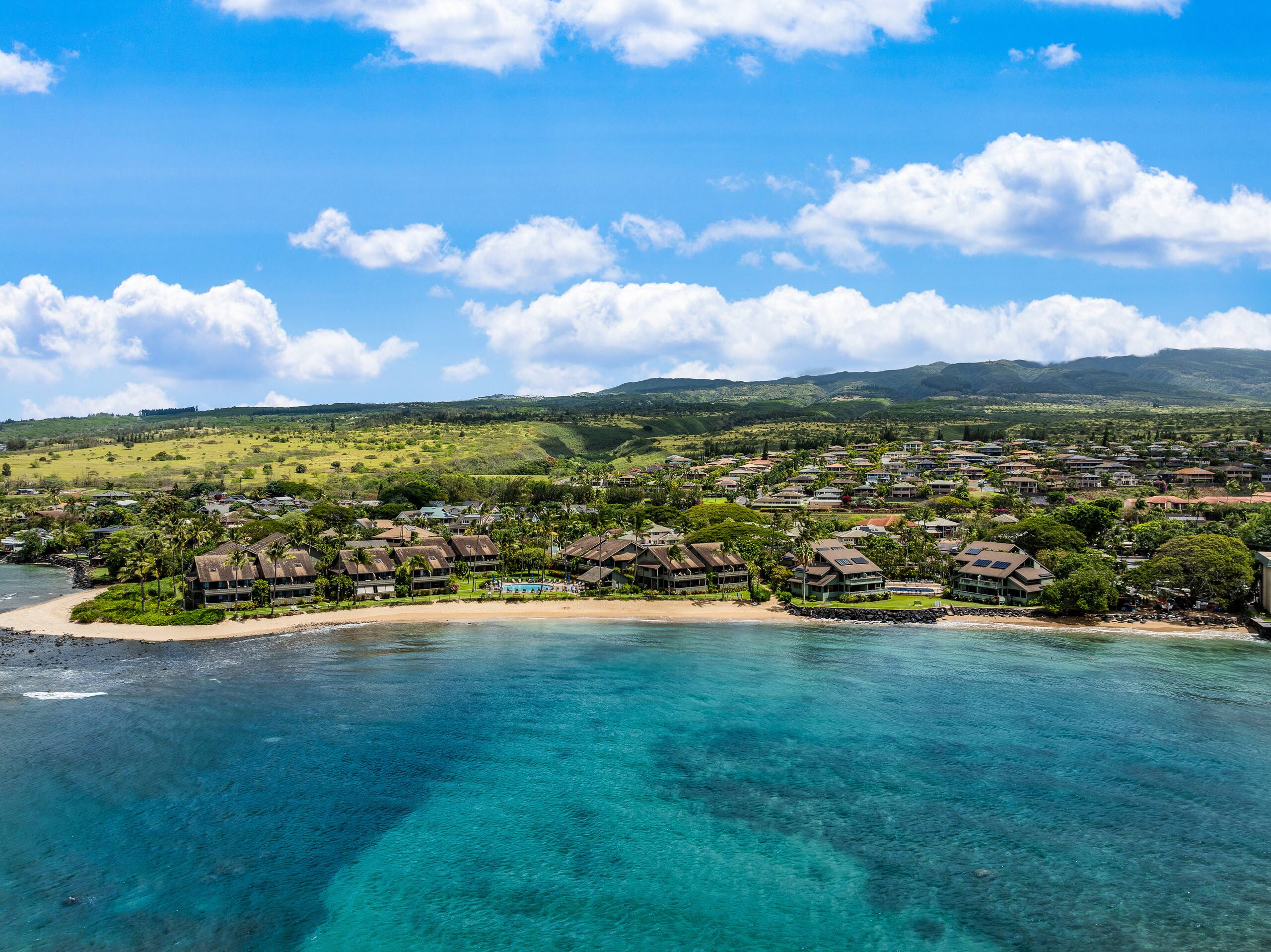 Condo in Lahaina · ★4.71 · 2 bedrooms · 4 beds · 2 baths - Image 45