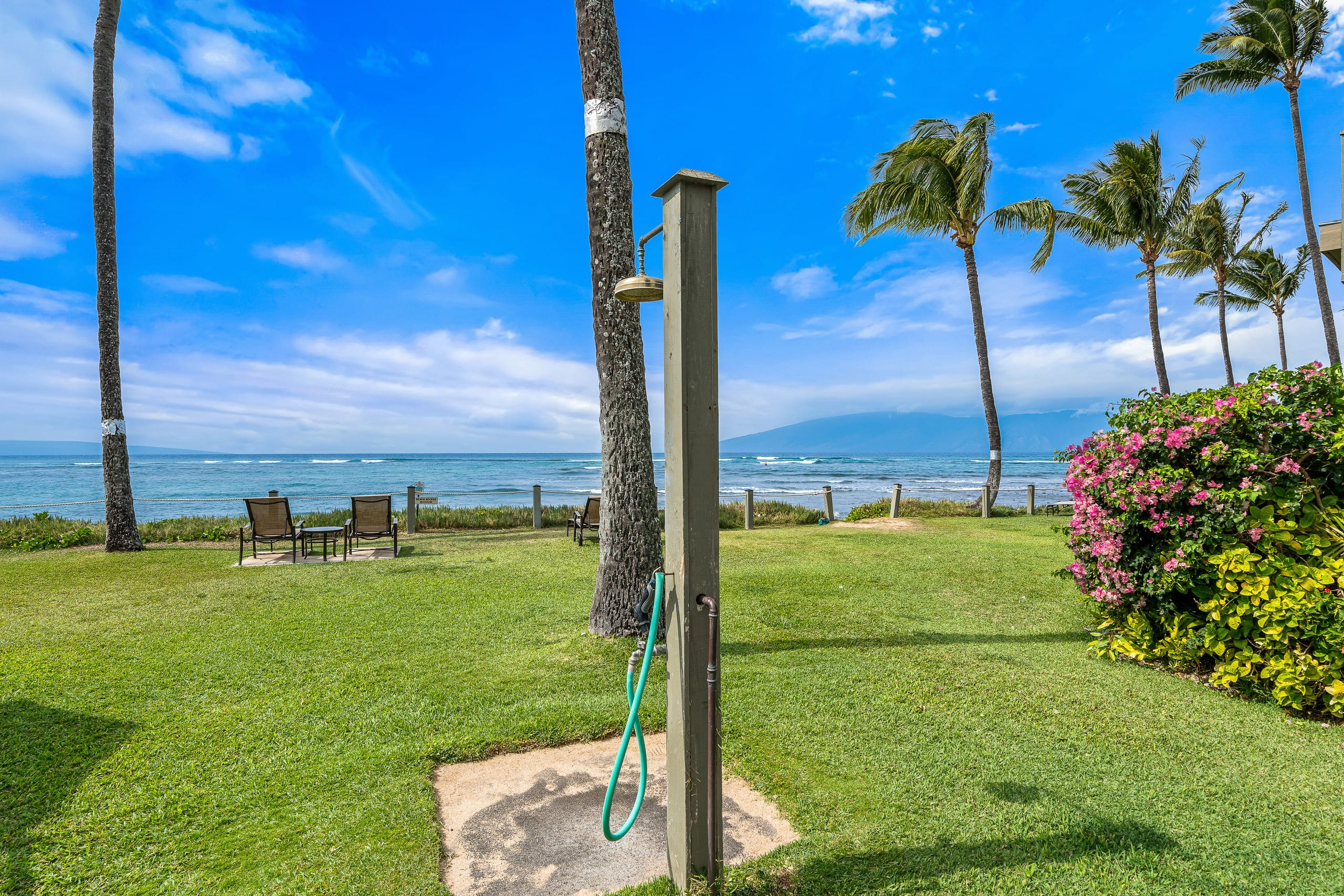 Condo in Lahaina · ★4.71 · 2 bedrooms · 4 beds · 2 baths - Image 41