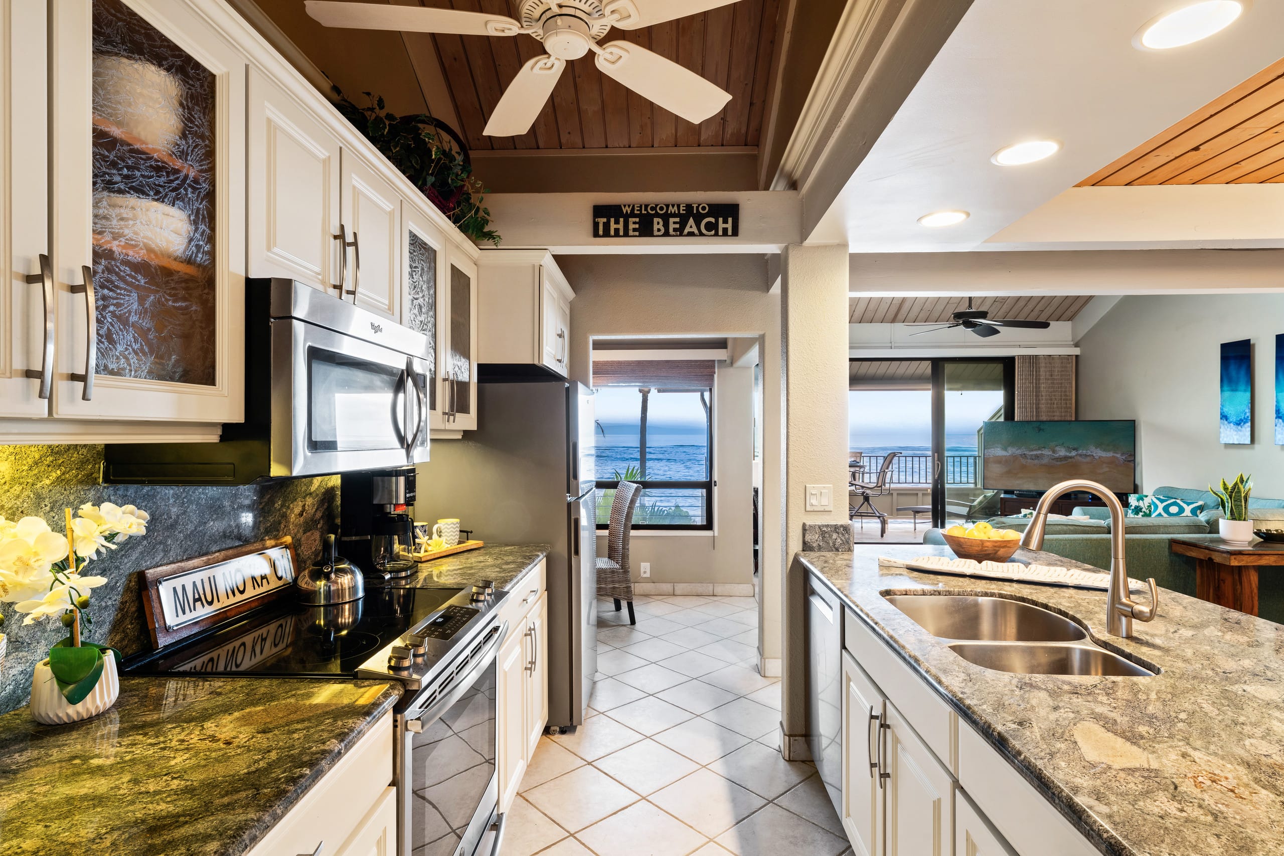 Condo in Lahaina · ★4.71 · 2 bedrooms · 4 beds · 2 baths - Image 10