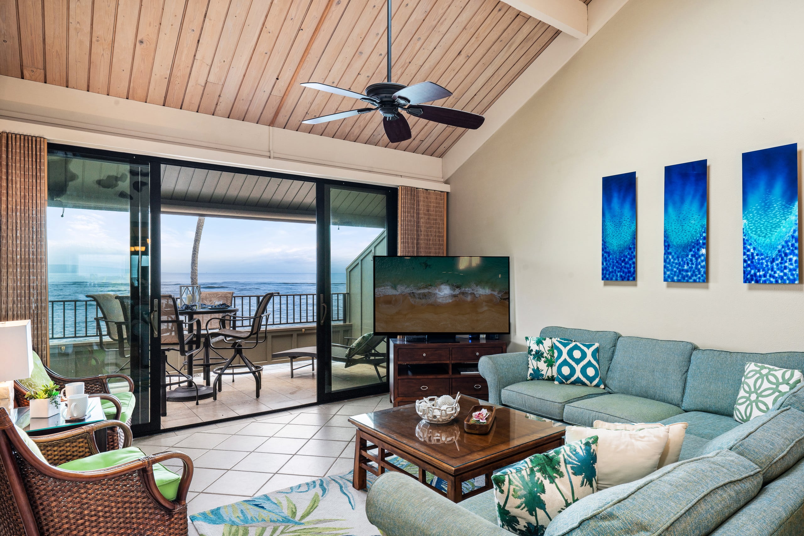 Condo in Lahaina · ★4.71 · 2 bedrooms · 4 beds · 2 baths - Image 4
