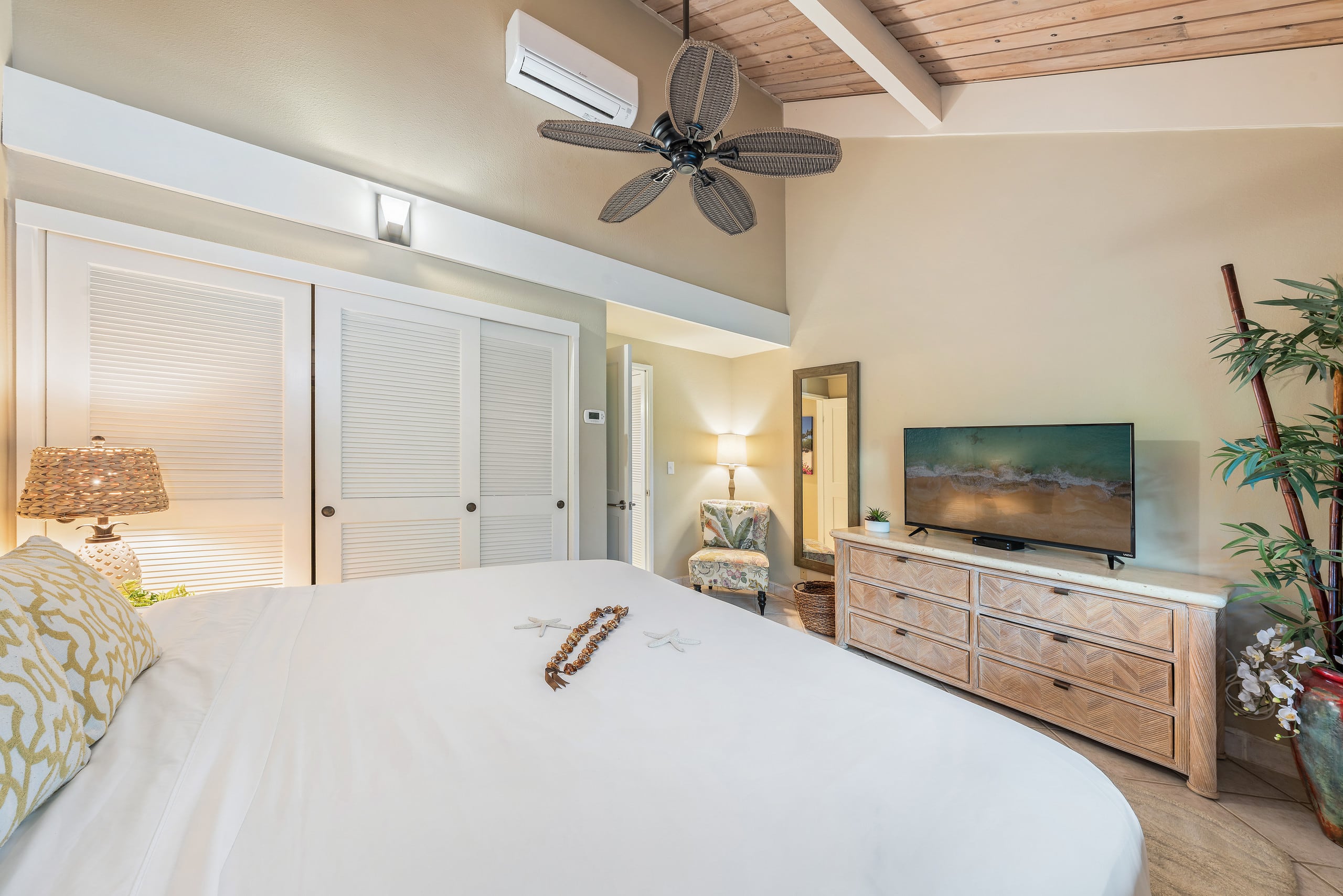 Condo in Lahaina · ★4.71 · 2 bedrooms · 4 beds · 2 baths - Image 17