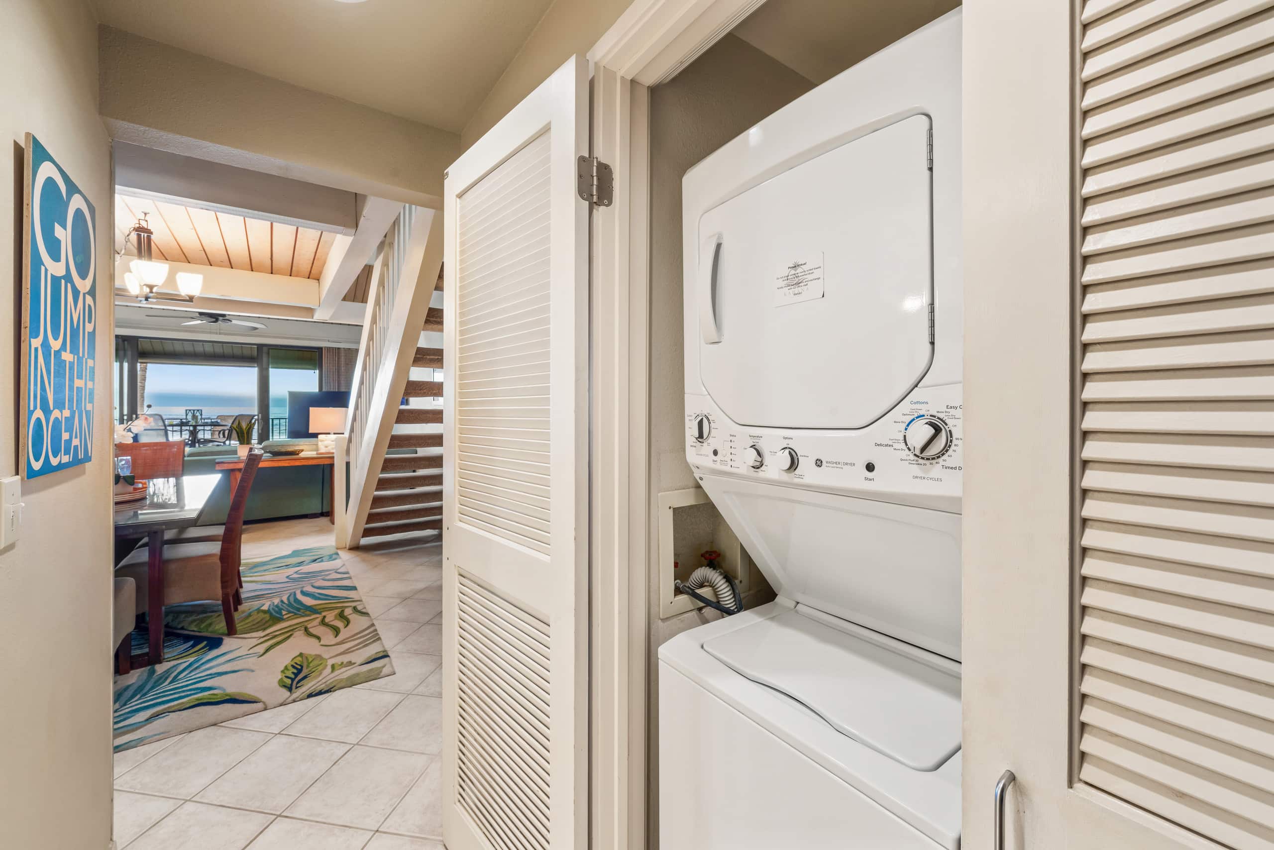 Condo in Lahaina · ★4.71 · 2 bedrooms · 4 beds · 2 baths - Image 32