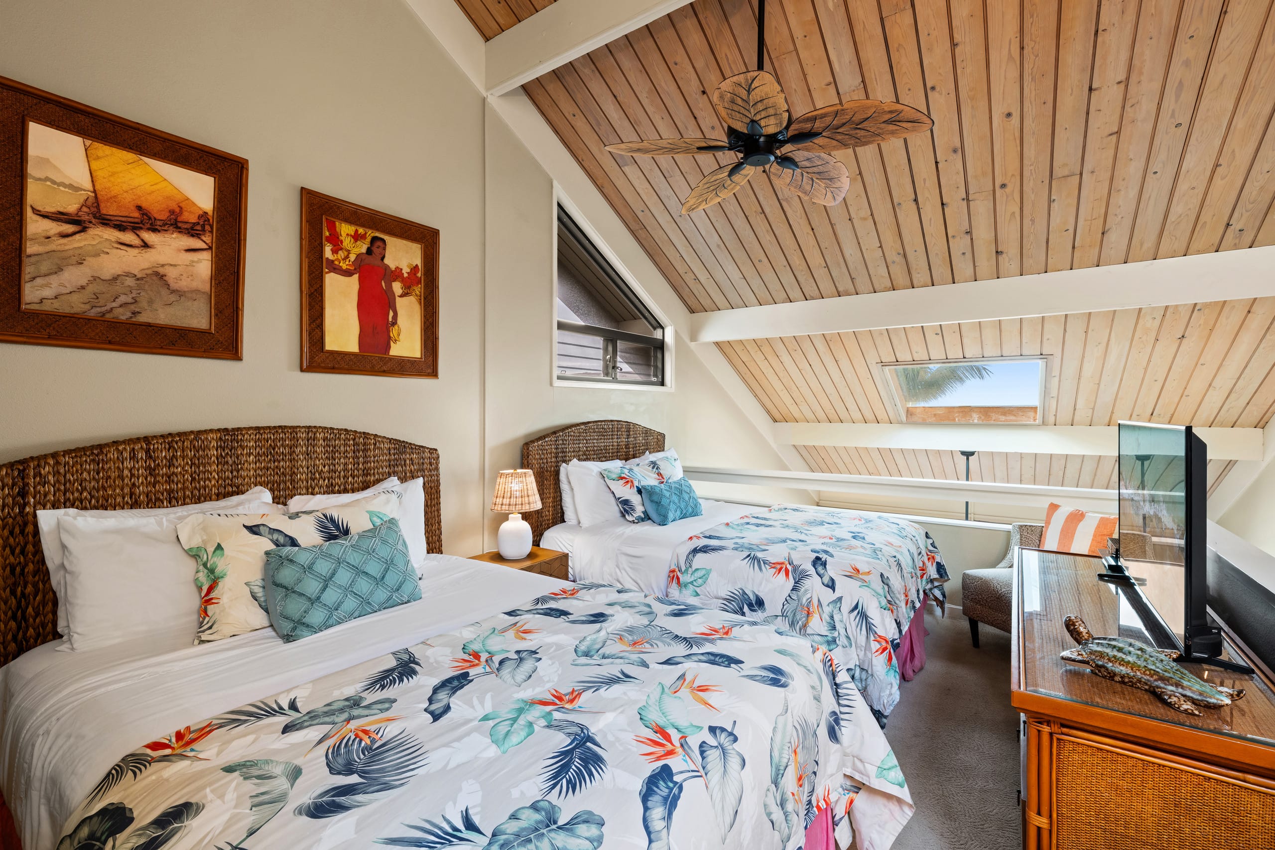 Condo in Lahaina · ★4.71 · 2 bedrooms · 4 beds · 2 baths - Image 19