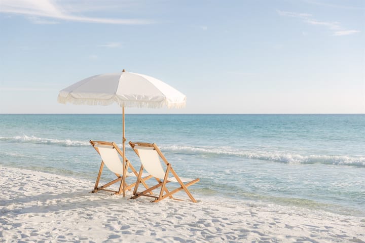 Modern Condo,pool + Steps To Beach,prime Location - Panama City Beach, FL